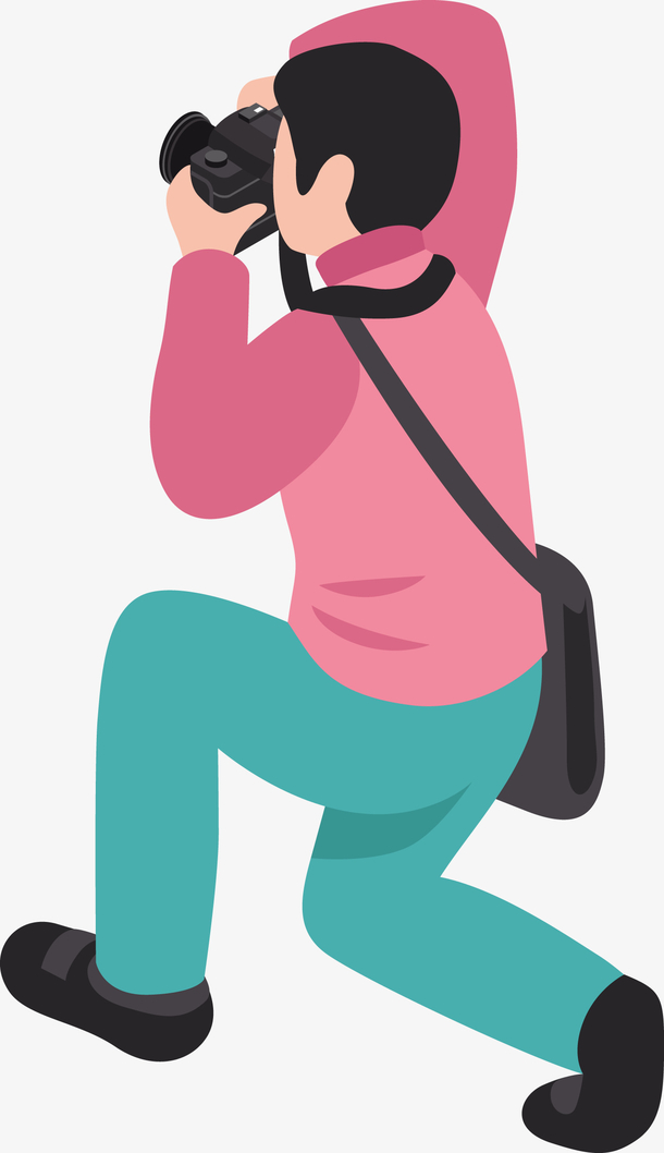 一个正在拍照的小男孩