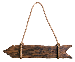 黑色斑驳箭头挂着的木板实物