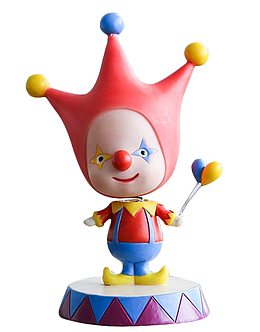 可爱小丑的摆饰实物