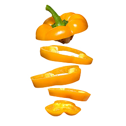 橙色美味被切成圈圈的黄灯笼椒实