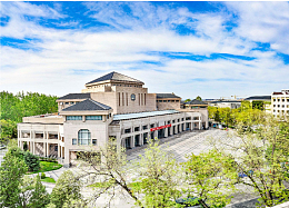 北京大学百年讲堂
