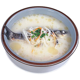 鲫鱼，鱼汤，美味鱼汤，鱼