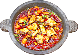 石锅土鲫鱼png