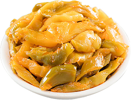 一盘美味的榨菜特写