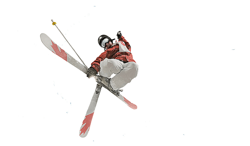 滑雪跳跃姿势