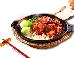 鸡肉煲仔饭