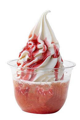 草莓圣代冰淇淋