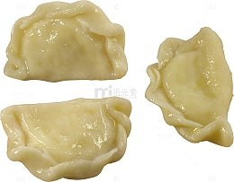 三颗煮好的水饺