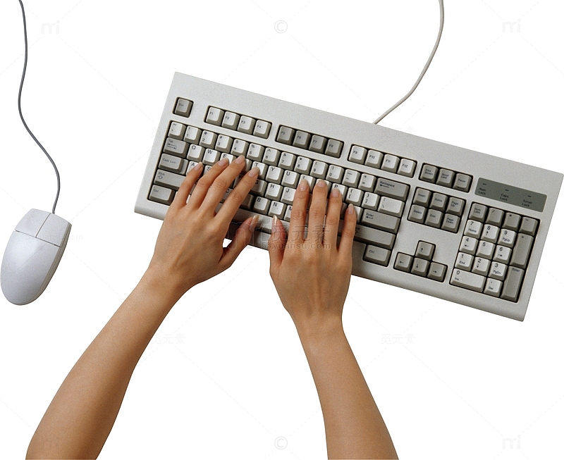 操作键盘的一双手