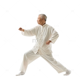 打太极拳的老爷爷