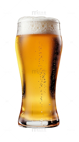玻璃杯装气泡啤酒