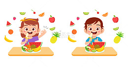两个小朋友在吃水果