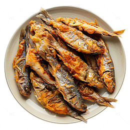 一盘炸鱼美食