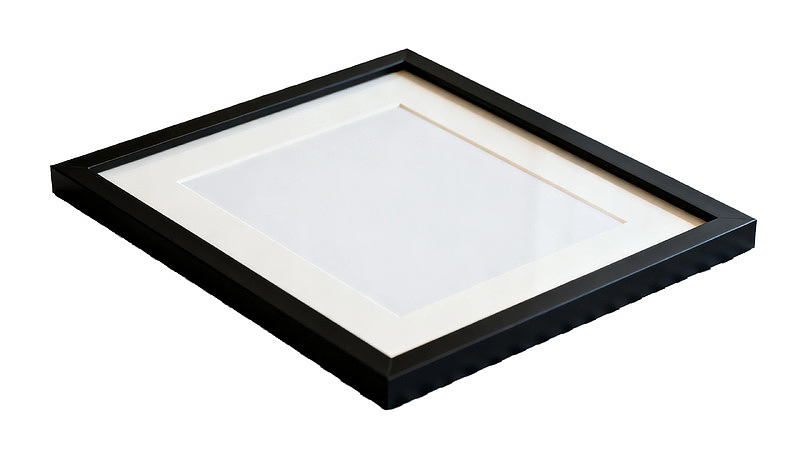 黑色边框白色内衬画框