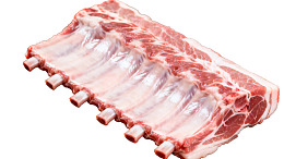 新鲜猪肋排特写图片