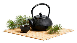 黑陶茶壶与松枝静物图片