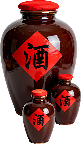 三件套酒坛与酒瓶展示