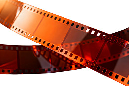 橙色胶片带交叉缠绕的特写