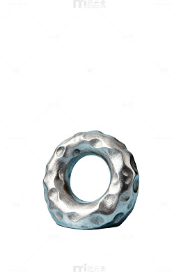 金属质感圆环雕塑