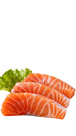 三片新鲜三文鱼刺身配生菜