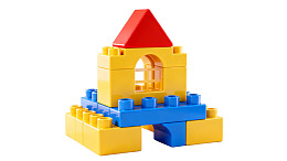 积木搭建的彩色小屋图片