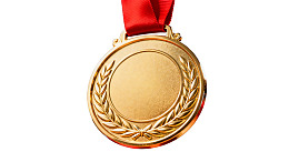 金色奖牌配红色丝带图片