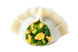 韭菜鸡蛋馅饺子特写图片