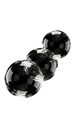 三个透明球体交错排列