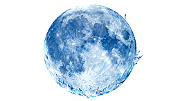 蓝色冰晶月球特写图片