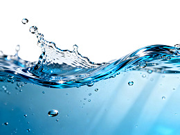 蓝色水波与飞溅水珠图片