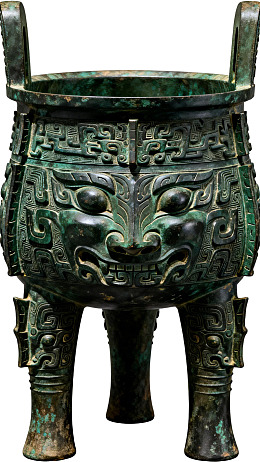 古代青铜鼎装饰精美兽面纹