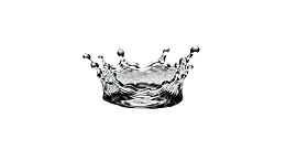 水滴形成皇冠状喷溅图片