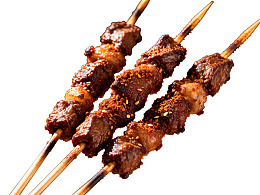 三串烤牛肉串特写图片