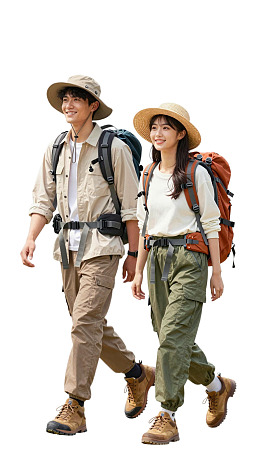 情侣户外徒步旅行图片