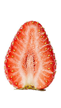 切开的草莓展示内部纹理