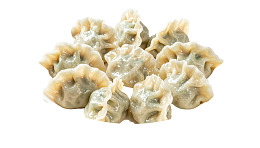 一盘新鲜蒸饺皮薄馅多