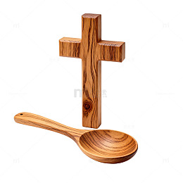 木质十字架与木勺静物图