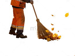环卫工清扫落叶
