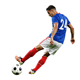 足球运动员踢球瞬间图片