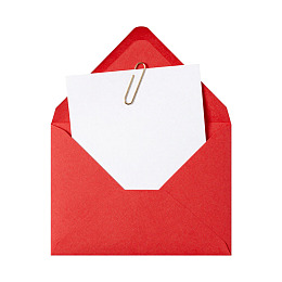 红色信封内夹带纸与回形针