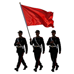 三名军人持红旗行进图片