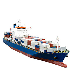 蓝色货轮装载集装箱航行