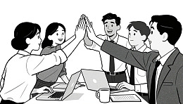 团队击掌庆祝合作成功