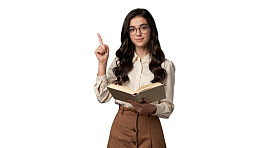 戴眼镜女子手持书本指向上方