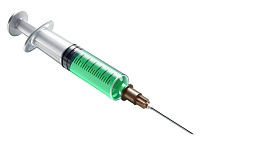 注射器内含绿色液体图片