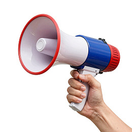 手持红白蓝三色扩音器