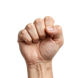 紧握的拳头特写图片