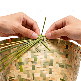 手工编织篮技艺展示