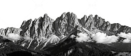 黑白峻岭风光