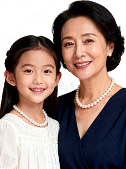 温馨母女合影珍珠首饰写真